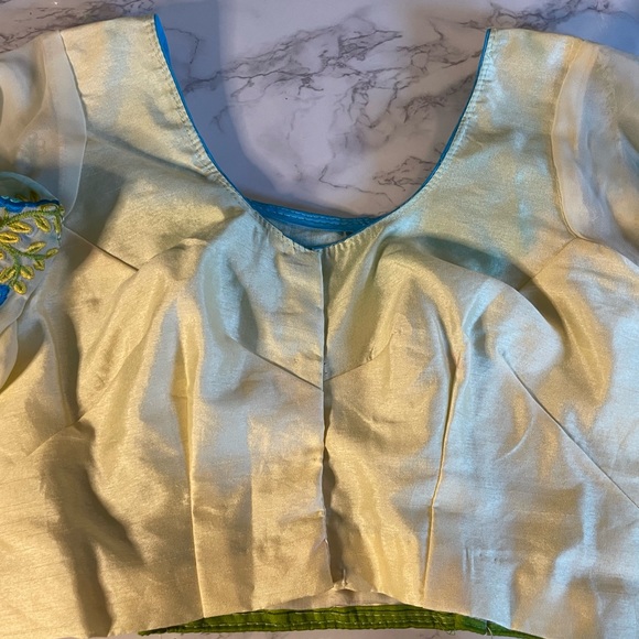 Floral 32 size Saree Set - Picture 11 of 16